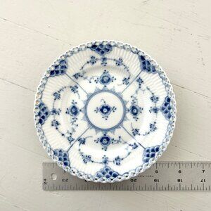 Blue Fluted Full Lace Plate 15 cm